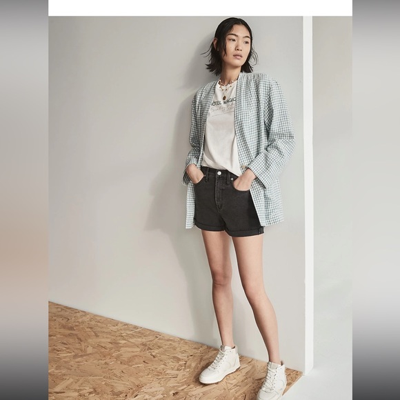 Madewell Pants - Madewell High Rise Denim Shorts in Lunar Wash Womens Size 23